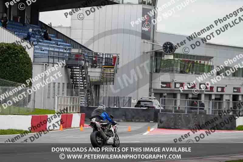 donington no limits trackday;donington park photographs;donington trackday photographs;no limits trackdays;peter wileman photography;trackday digital images;trackday photos